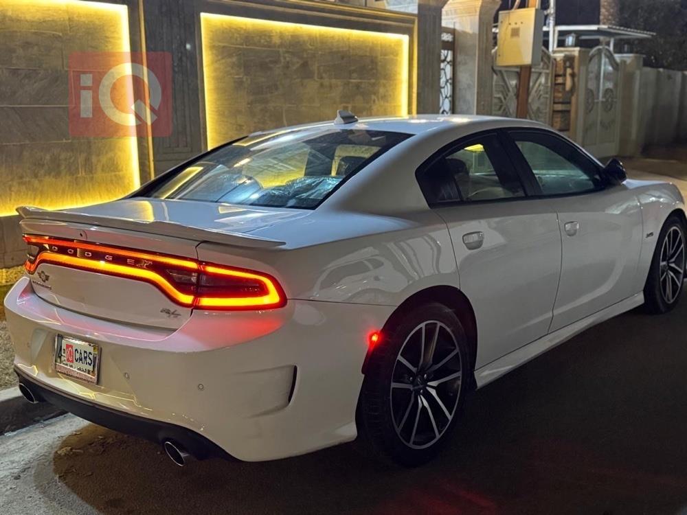 دودج تشارجر